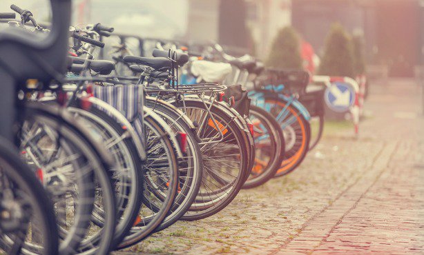 IamExpatNL's tweet photo. What to do when the council takes your bike: https://t.co/n1Rxj6fxto #getyourbikeback  #netherlands #illegalparking #expatlife https://t.co/8eFLNreVDT