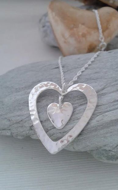 CraftyMutineers's tweet photo. Open on 20th November #Cornwall #Penzance #glass #candles #jewellery #artisan #gifts https://t.co/mautIUS7rI