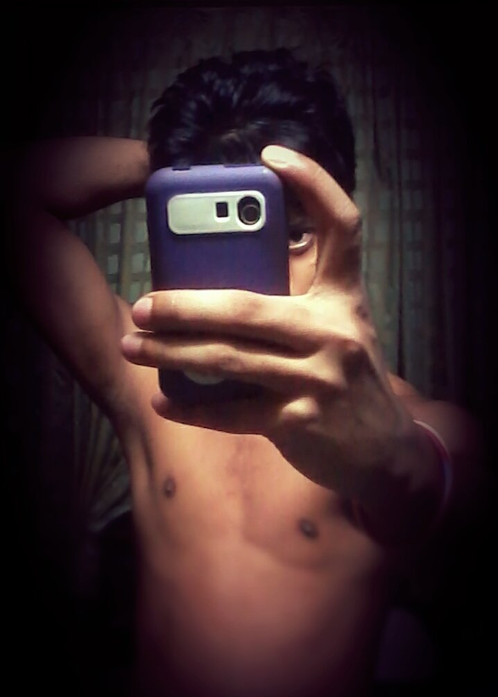 sm_naha's tweet photo. The selfie of free self https://t.co/KQ0rGgBvuu
