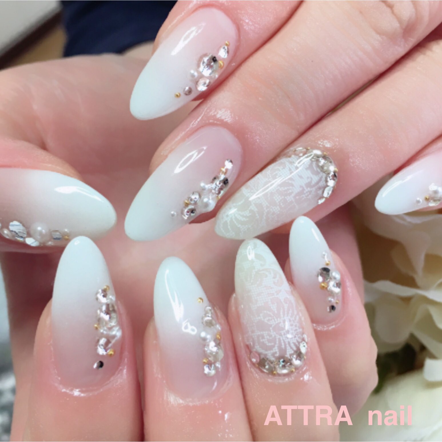 Attra Nail 倉敷ネイルサロン 幸せブライダルネイル Attranail アトラネイル 倉敷ネイル 倉敷 ネイルサロン エアブラシ 岡山ネイル 岡山ネイルサロン ブライダルネイル 結婚式ネイル グラデーションネイル エアジェル レース柄ネイル ハワイ