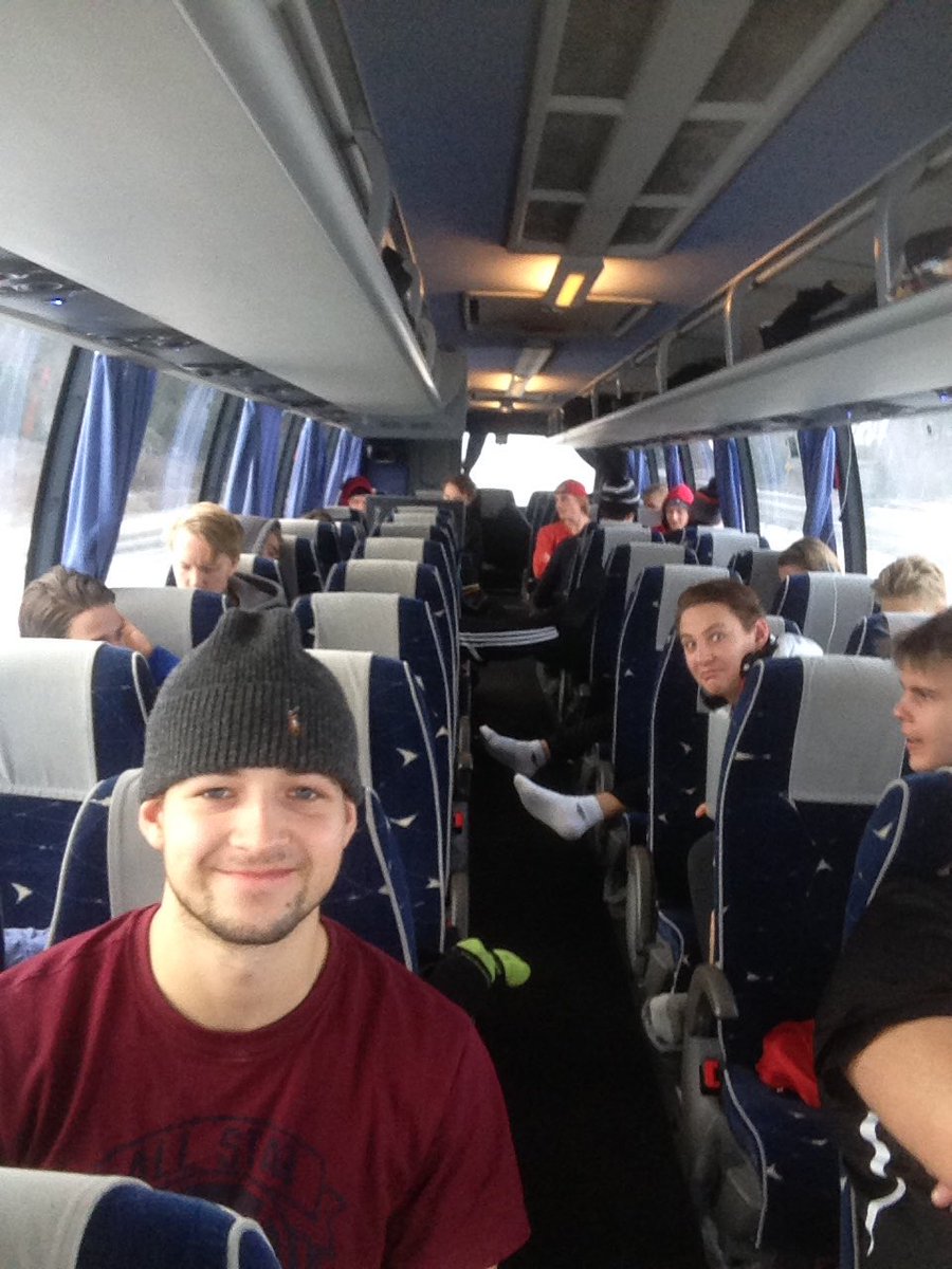 kajtsu68's tweet photo. Jyskälä, here we tullaan #salibandy #pitkähyökkäys @tpssalibandyjun A https://t.co/OoC7GcsRHN