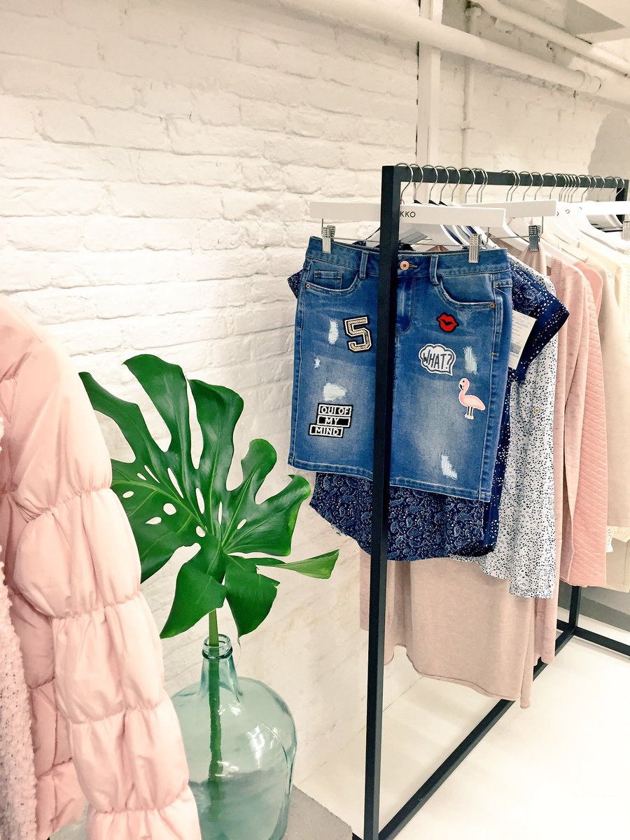 #GirlBoss | De <a href="/LFactorymarket/">Factory Market</a> is voorbij! Tijd om voor 'n nieuwe #uitdaging. Nieuwsgierig naar mijn nieuwe plannen?diolifestyle.nl/2016/11/13/gir…