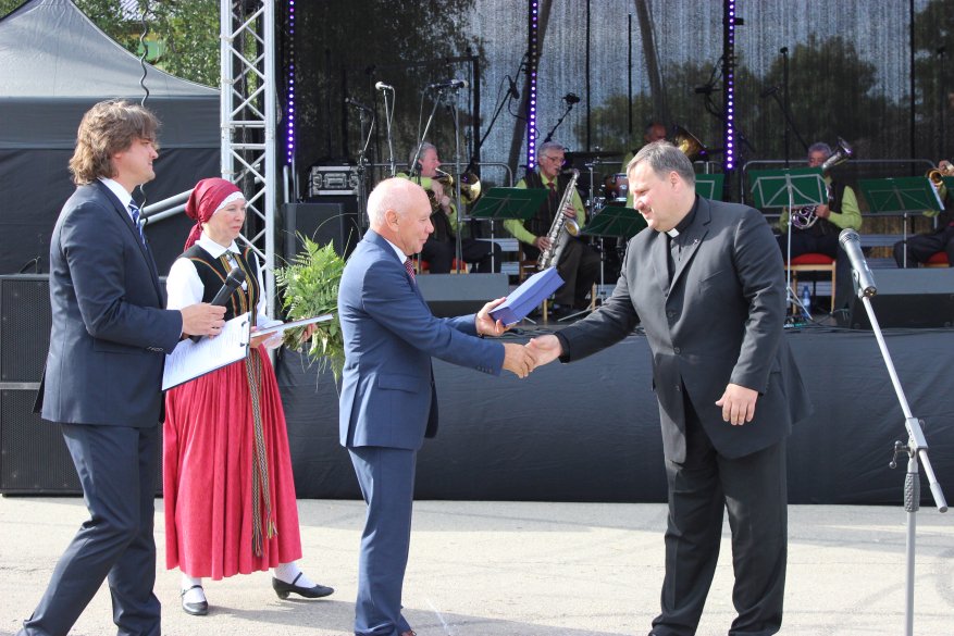 „Cilvēkam jāvēlas tiekties uz labu”, saruna ar <a href="/ViesitesNovads/">Viesītes Novads</a> baptistu draudzes mācītājs Juris Grigs multinews.lv/?id=4788