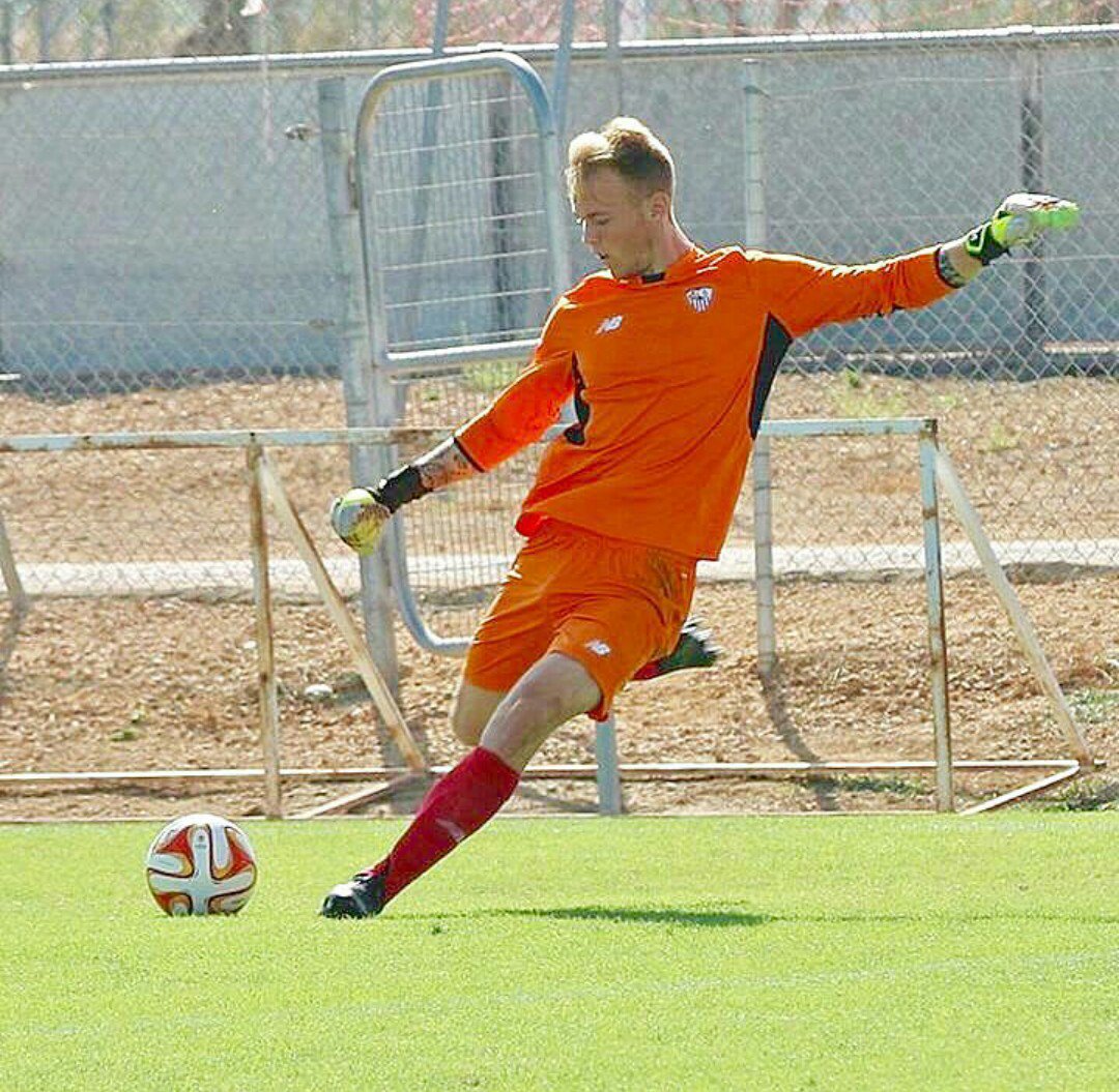 JpaPrensa's tweet photo. Queremos mandar mucho ánimo y fuerza a nuestro jugador (@BriianJaen)1⃣ (@SevillaFC) en la última fase de su lesión. #DaleBrian 💪 #JugadorJPA https://t.co/xTatajrA1F