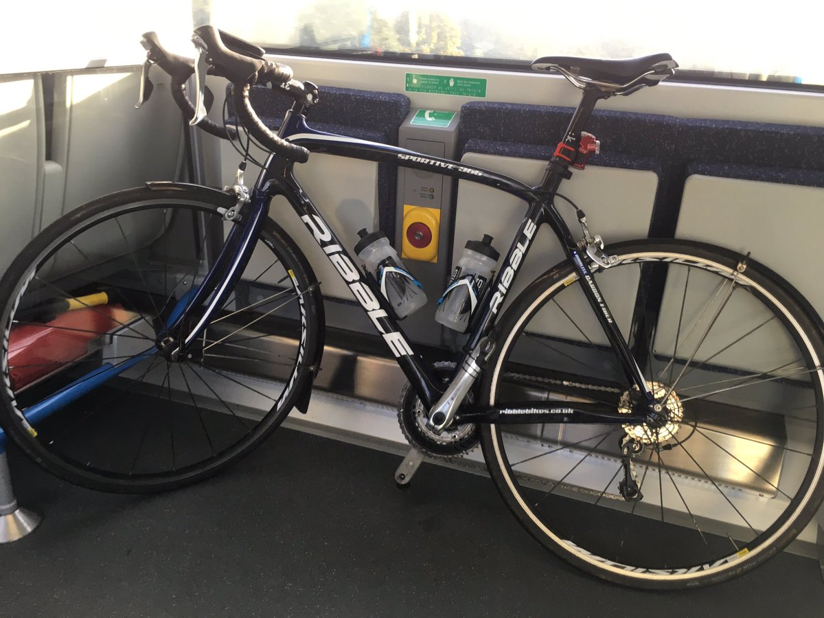 On way to Haywards Heath. What a beautiful day for a ride #winterbike <a href="/RibbleCycles/">RibbleCycles</a>