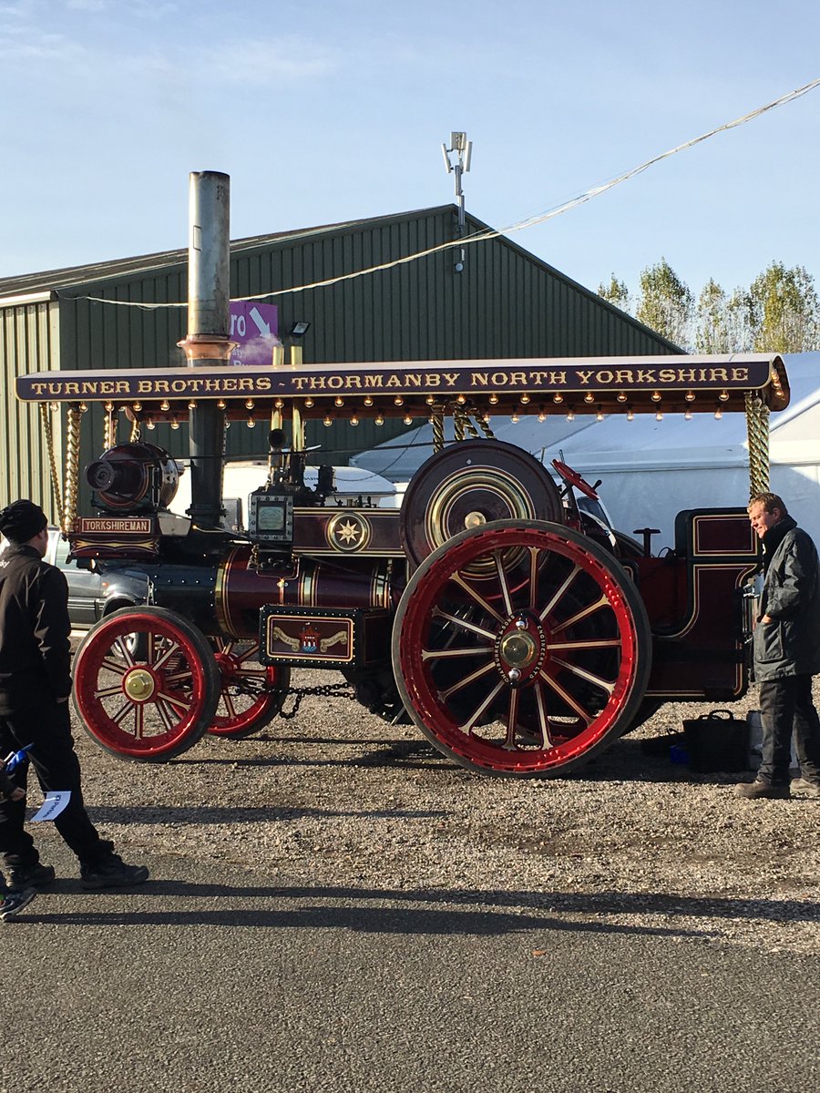 tractorshow's tweet photo. Lots of families out enjoying the sun and some of our other exhibitors #vts2016 #turnerbrothers https://t.co/V4HzoPWy1Q