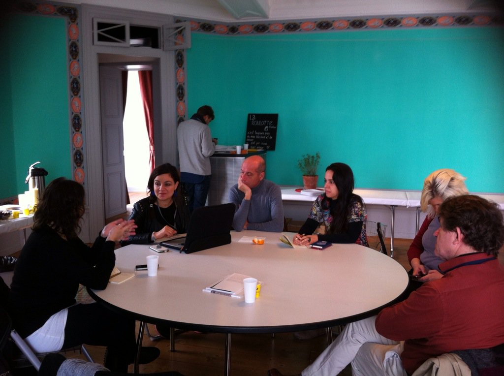 FabriceDenise's tweet photo. #museomix16#museomix @julgiraud#museomixch Quand le Bresil parle budget mmx avec Jehanne de la communauté de Nyon https://t.co/X5MloUlkuC
