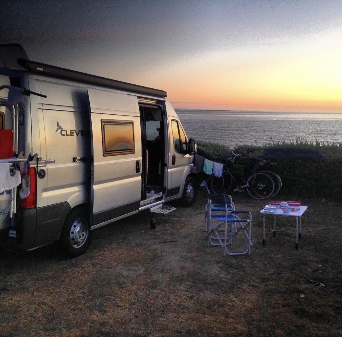MietDenCamper's tweet photo. #mietdencamper #guten #Tag ! Hier ein #bild von unserem #kastengel #camper #wohnmobil auf #tour… https://t.co/wb0dlnYCyY https://t.co/EhaOHFD7CO