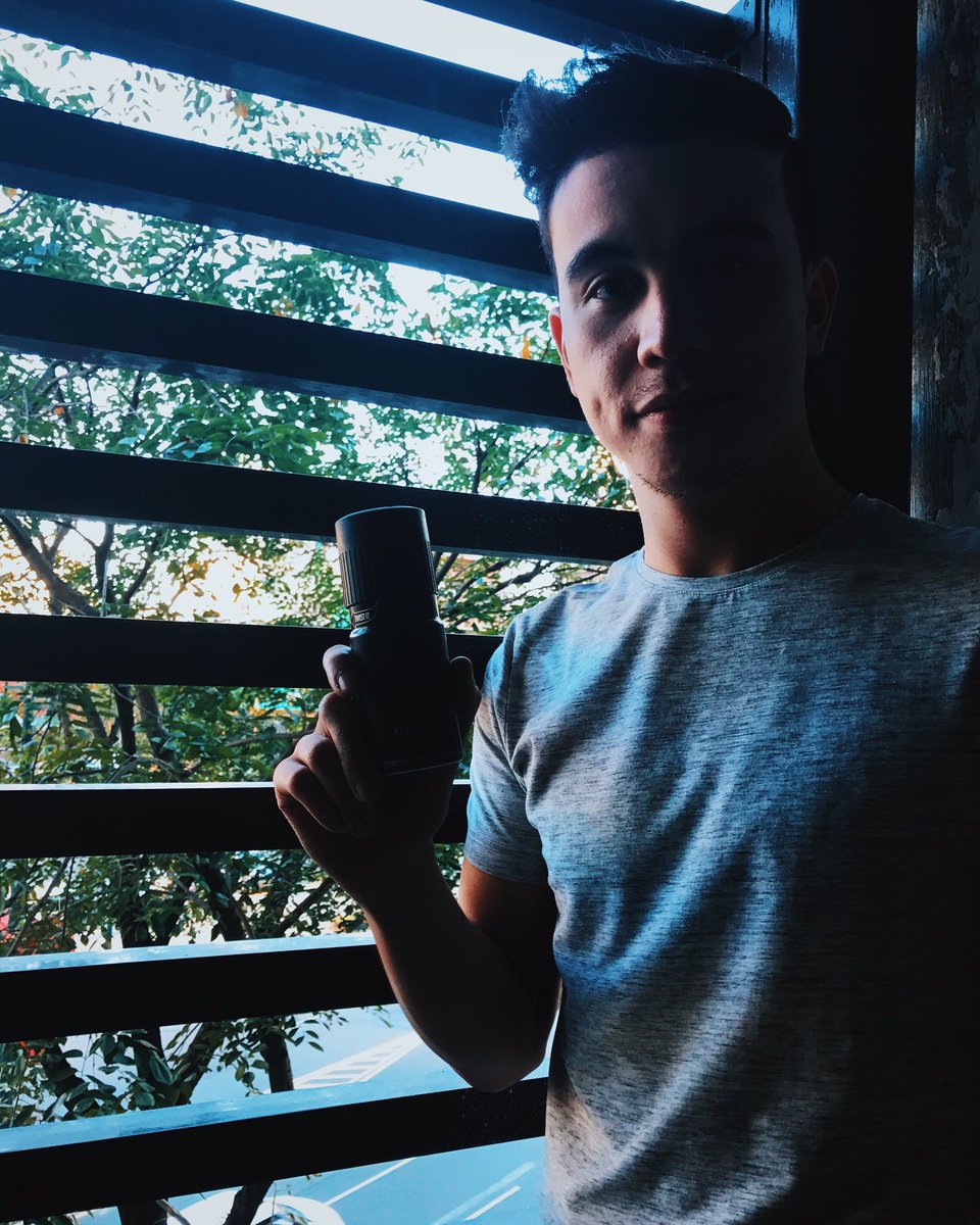 That's a wrap for the #AxeBlackArjo Concept Store! You can still cop his items at Lazada. Remember to complete the look with #AxeBlack.