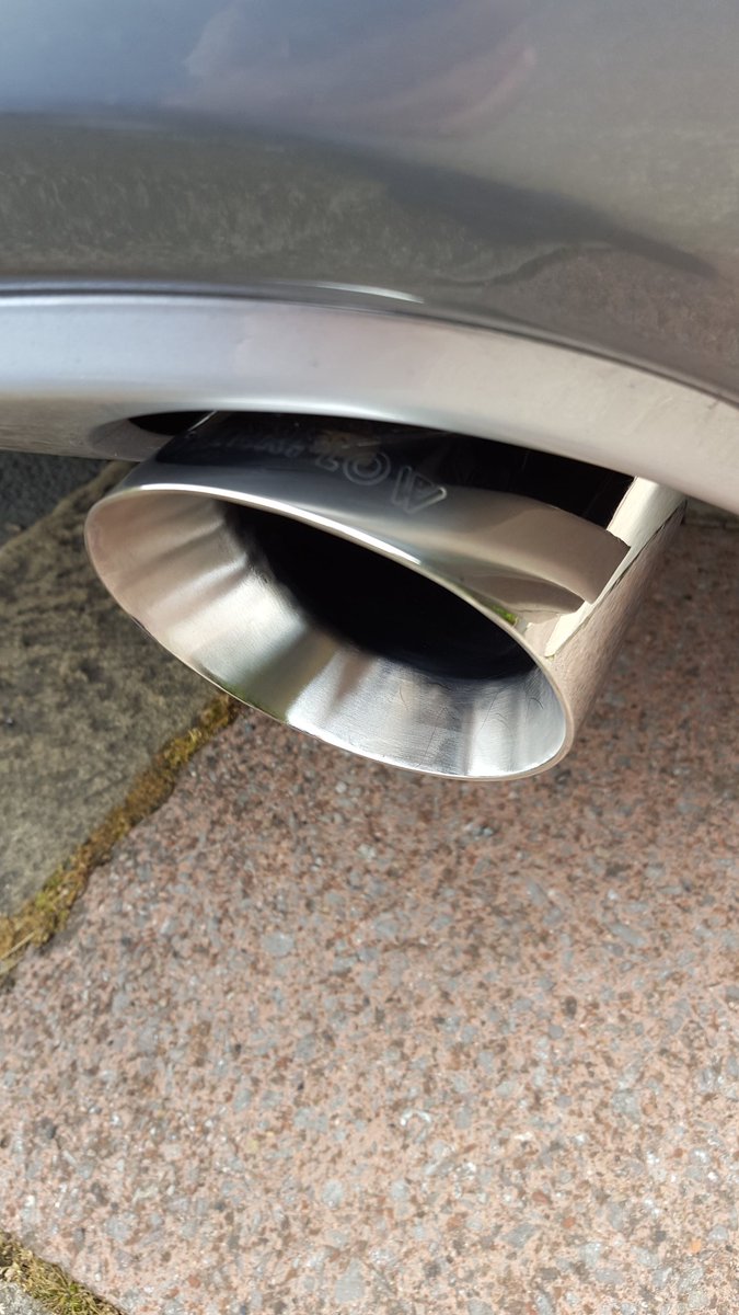 GregNield's tweet photo. Beautiful morning to give the car a good cleaning and polishing them tips til your hand aches 😂 @PowerflowUK @autoglym #HDWaxPerfection https://t.co/0j3ybIHjAB