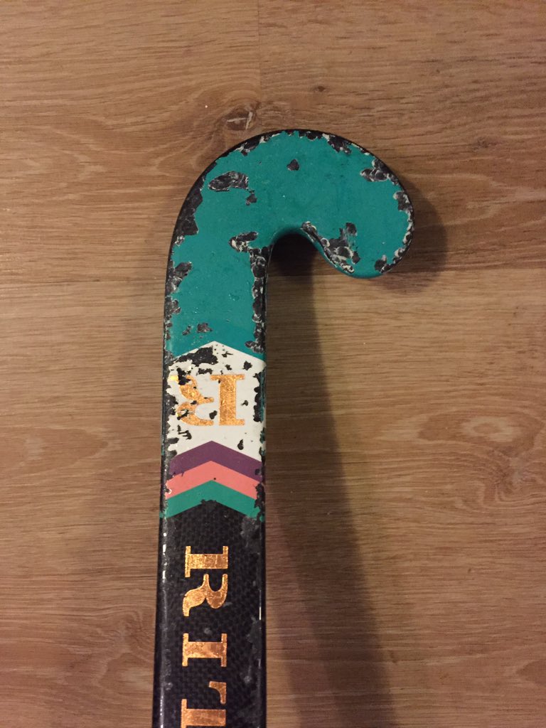 Megsbeckett's tweet photo. @RitualHockey had this less than half a season, is the colour supposed to come off? #lovecolour #thoughtitwouldlast https://t.co/tpe0iT68aU