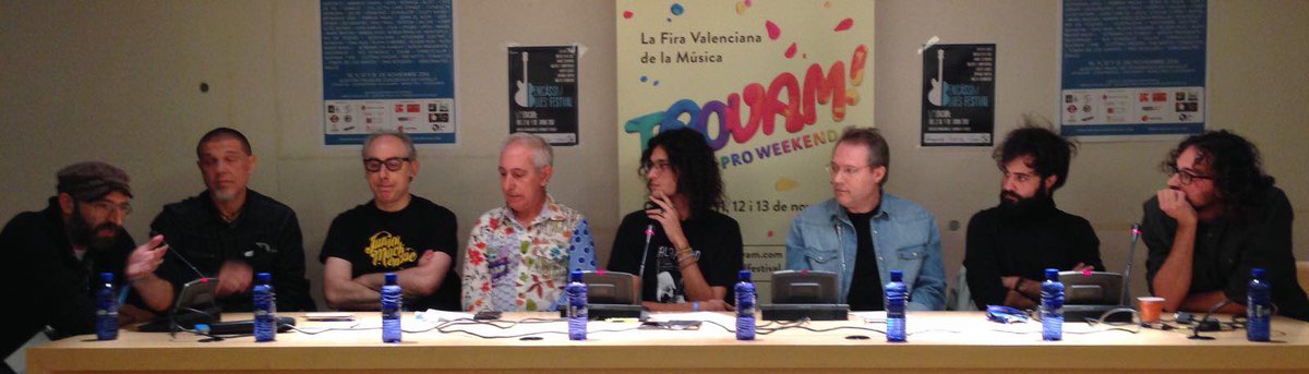 FiraTroVAM's tweet photo. Taula rodona "Per amor a l'art" Aquestos 8 ponents mouen + cultura q una bona part dels auditoris i centres culturals valencians #TroVAM16 https://t.co/IQ3QkAlrOh