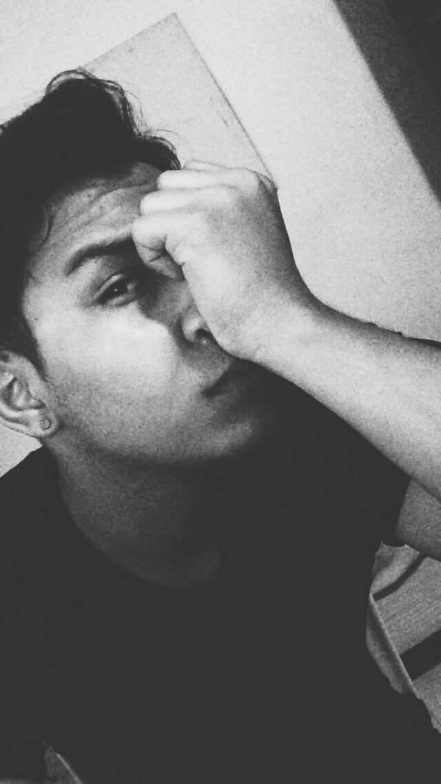 satvrnoalt's tweet image. #AFTERDRINKING