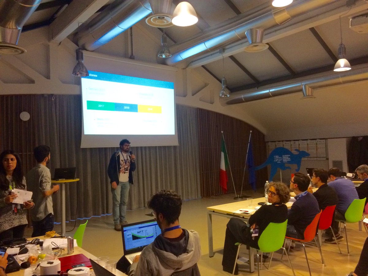 treatabit's tweet photo. #MakeItWearable
#Smartraining è l' #applicazione #smartwatch per avere #personaltrainer anche a #casa o al #parco con #feedback #realtime https://t.co/uOTYr6uT9a
