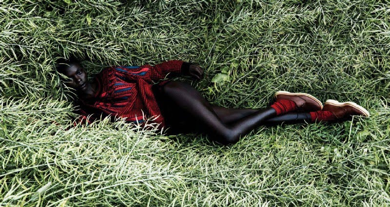 _DFACTORY's tweet image. Els diumenges són per llegir moda, art i cultura. Et presentem a Julia Noni i les seves espectaculars fotografies. goo.gl/X4DYoO