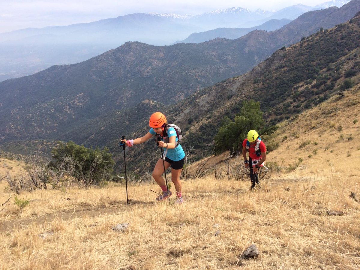 TrailChile's tweet photo. Daniela Navarrete, la tercera mujer encarando la última subida al Portezuelo Alto Las Vizcachas 40k #adidasterrexsantiago 9:53 https://t.co/RnJN3LFB5o