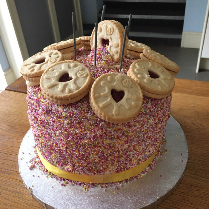 CasaCostello's tweet photo. #Baking bloggers! Don't forget #BakeoftheWeek is being hosted over at @JennyPaulin's place this week. https://t.co/TAEE74FIEB https://t.co/HYzLhCD40C