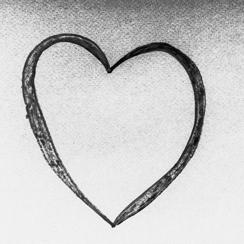 Un an déjà.
Ce matin on a une pensée pour notre ville, pour notre petit quartier, et pour vous. ❤️#ruealibertruebichat #paris