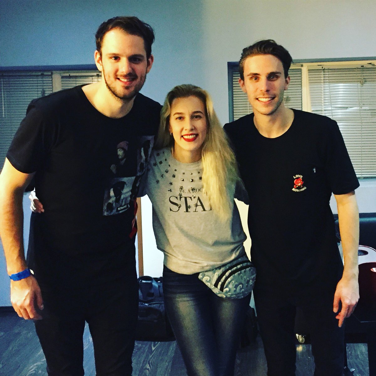 IrinaMostova's tweet photo. Amazing night 14 B-day #kissfm @WandWmusic @JonMendelsohn @orjan_nilsen https://t.co/CLJcZwb3ae