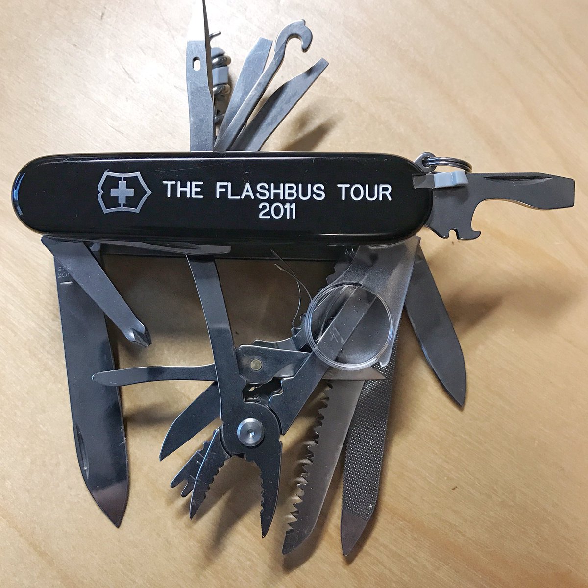 jeffreypix's tweet photo. #ThrowBackSunday #TheFlashBus @JoeMcNallyPhoto @drewgurian @strobist @karen_lenz @Mikegrippi https://t.co/16uqEASpsn