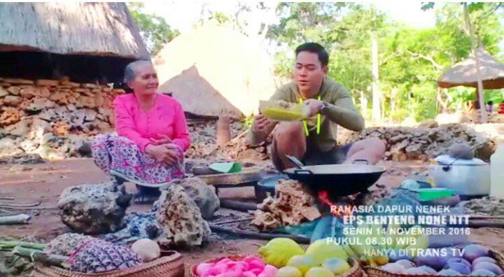 Jangan lupa nonton ya, @rahasiadapurnenektranstv , Senin 14 November 2016, pukul 08.30 WIB, di Trans TV 😊