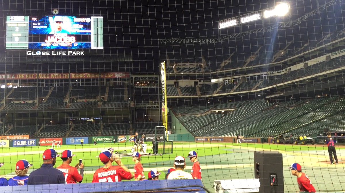jacobs0917's tweet photo. Hit 3 HRs out at Globe Life MLB Park! It's Only The Beginning!! #MLBFutures #BHBaseball #ontherise https://t.co/t3JGaPpDNg