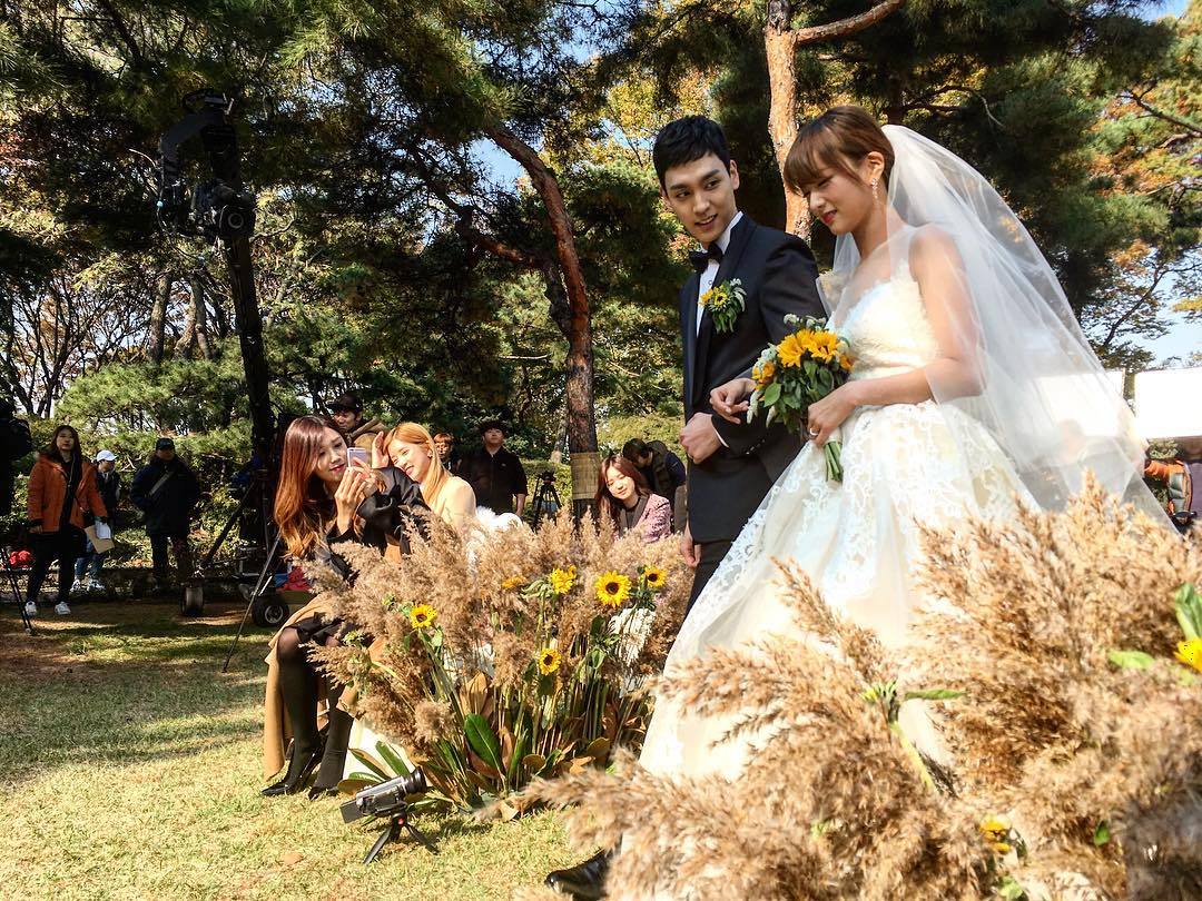 Tomboy1004 Blog Instagram Kangwooooo ボミ Apink ウギョル チェテジュン ボミ 結婚式 蜂蜜落ちる目つき 우결 최태준 보미 결혼식 꿀떨어지는 눈빛 T Co Pmeoh4htpz T Co Fjgmmlasgm