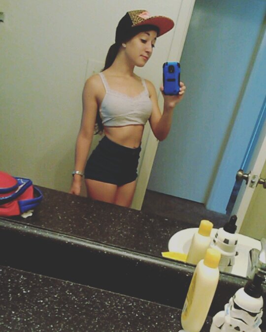 Freya_Von_Doom's tweet photo. Girl next door material 😘😘 #Selfie #sundaymotivation #dailyfuck https://t.co/JZ6c4PxlbC
