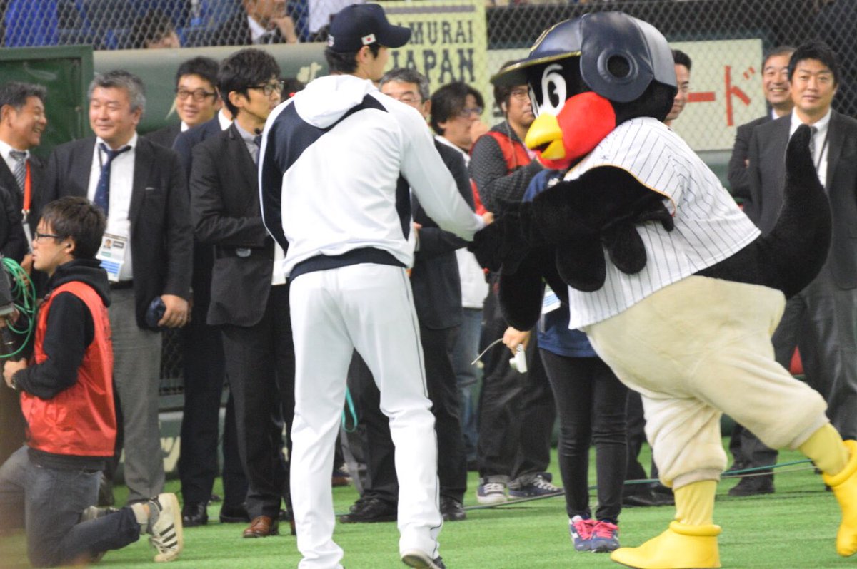 ブリス子 つば九郎さん 侍の大谷翔平選手とぱちりできて良かったですね