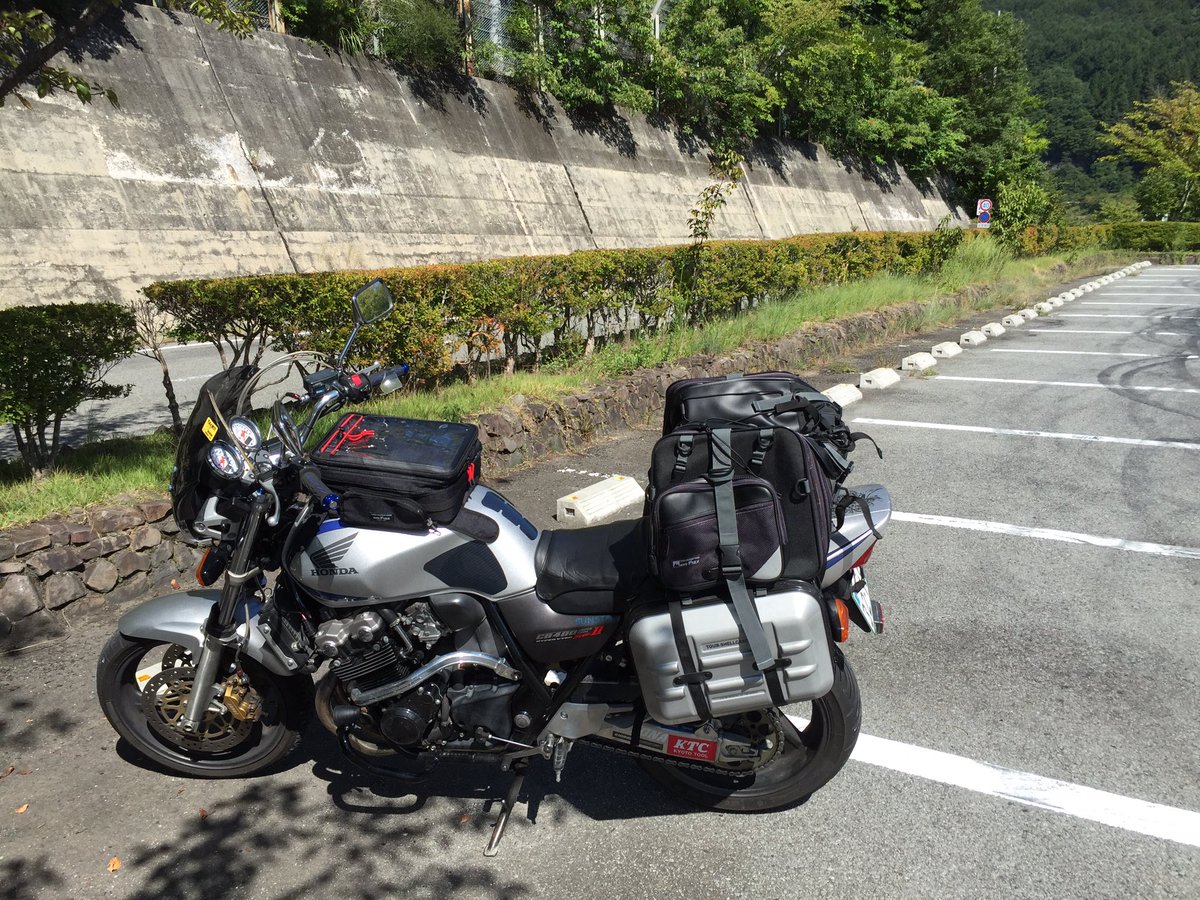 Uzivatel おやかたcb400sf荷重テストライダー Na Twitteru Cb乗りの皆さんキジマさんのエンジンガード とアクティブのサブフレームは同時に取り付け出来るんですよ さらに エンジンガードは フォグランプのマウントにもなるんですよ あとこのタナックスのバック