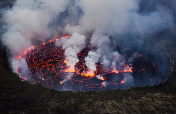 gorillacd's tweet image. #FridayFact #Virunga’s Nyiragongo is a beautiful stratovolcano that features the world’s largest lava lake. visitvirunga.org/treks/#volcano…