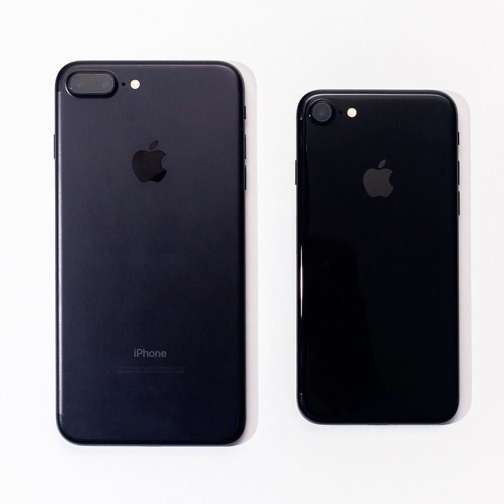 enigma__paradox's tweet image. left or right? #macstuff ift.tt/2fMZvG0