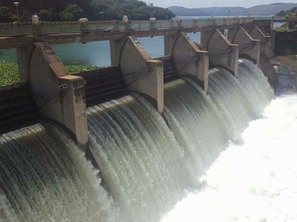 JoburgRSA's tweet image. Recent rains are starting to fill up our dams. Hartebeespoort dam has 5 sluice gates open. Awesome!!