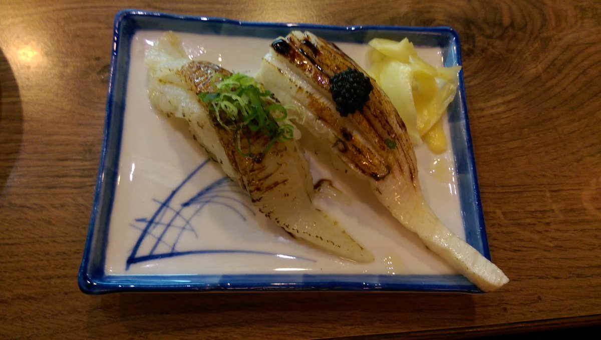 a2000762002 tweet picture