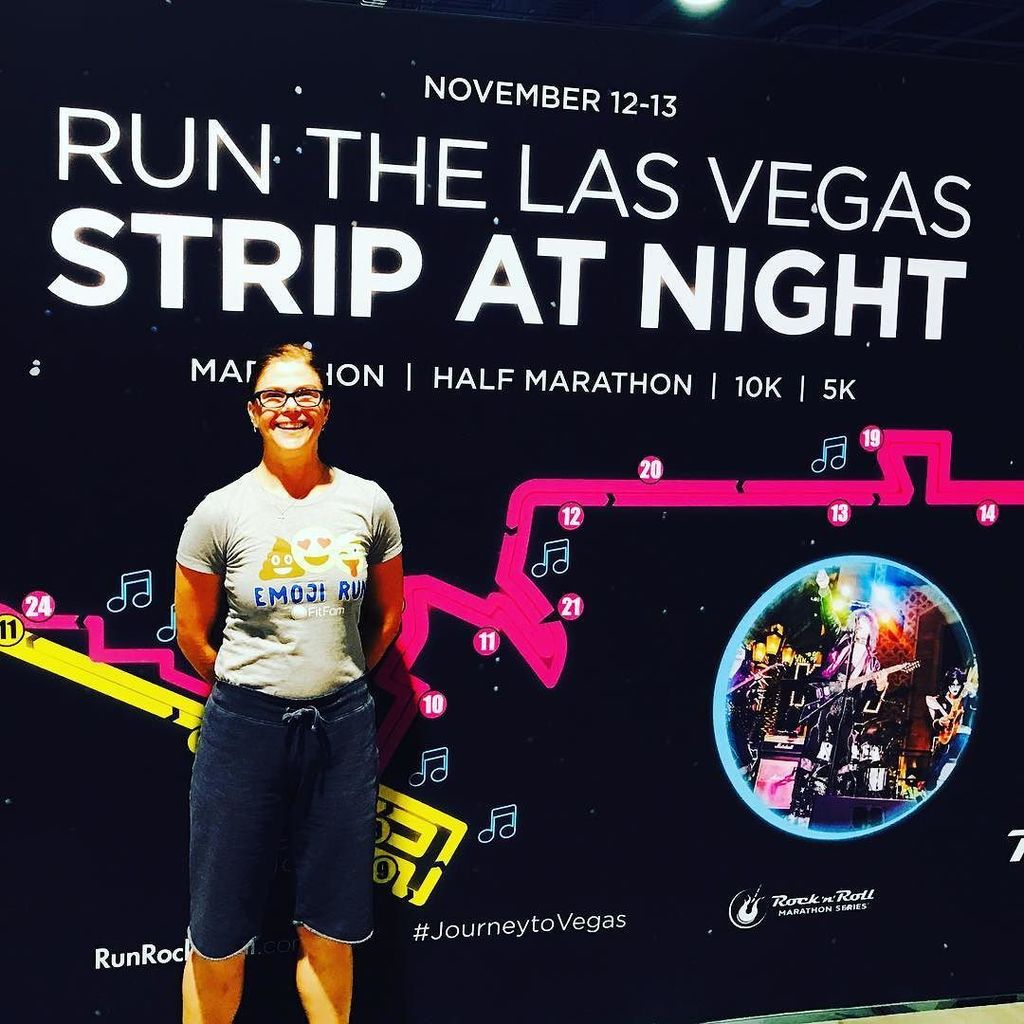 tabbottthiel's tweet photo. Good luck to everyone 🏃#running 🏃🏽♀️the #rnrlv #rnrlv2016 #stripatnight #marathon #halfma… https://t.co/cuB5VQPxMU https://t.co/Wuo5QSUg9N
