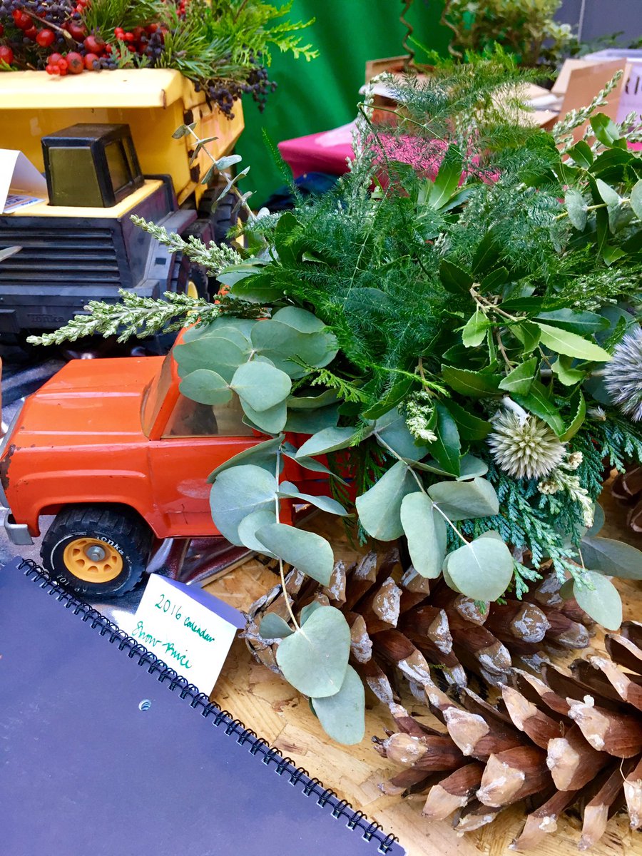 davidproche's tweet photo. Truckin' at London's urban garden show #RHSLondon https://t.co/FJJEWr2DtP
