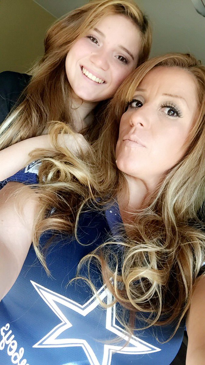 iluvdjeter2's tweet photo. Lets Go Cowboys!!!! Game day ready @qveen_haley02 https://t.co/ALOAFJlFDk