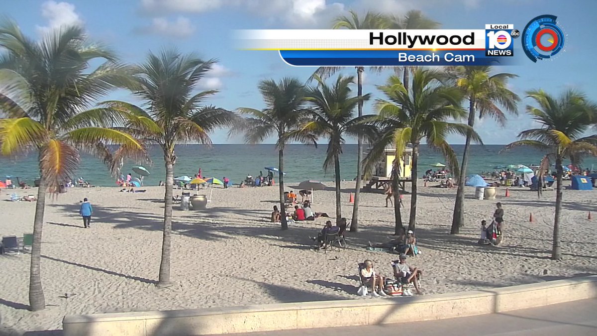 Picture perfect Sunday. @TrentAricTV says enjoy it because rain chances shoot up on Tuesday. https://t.co/qJ8ssKSDXn