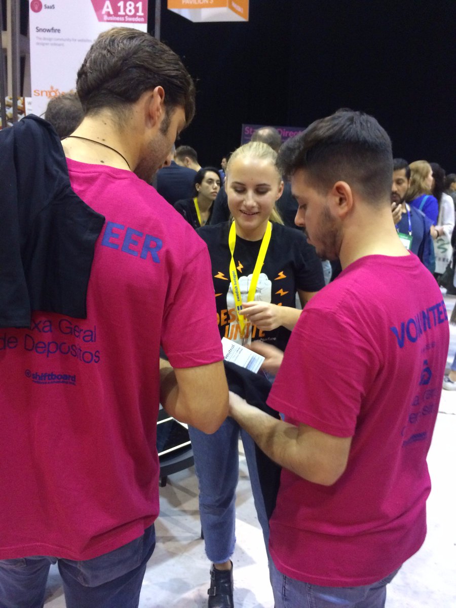 Dittehammarstro's tweet photo. Hey, and they all want our ecological T-shirts. Great design by #mikekus #designersunite #WebSummit #Lisboa https://t.co/FOh9VJ8fTK