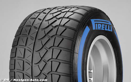 benoitlegoff's tweet photo. The #RedFag for the #BrasilianGP is a red card for the @pirellisport #WetBlue tires, they are to bad for this sport,back to @Michelin please https://t.co/e1EdK00H1T