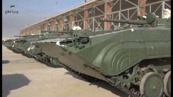 العراق يتسلم دفعة جديدة من مدرعات (BMP1) من بلغاريا CxKKowEWQAAUuiT