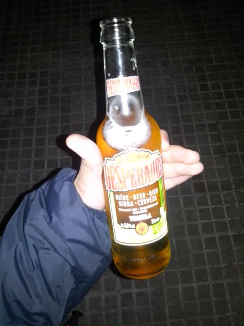 iwillbeforever_'s tweet photo. La vida con cerveza es bastante bonita. https://t.co/SGQT5BFojP
