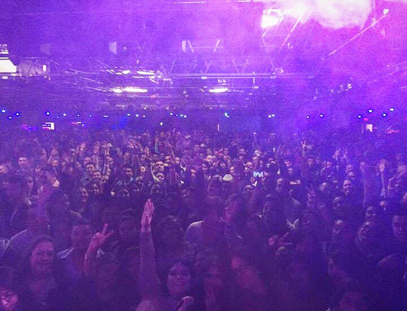 Elio_SB1's tweet photo. Detroit's crowd last night was badass! Tonight we're at La Boom in Columbus, OH! See ya 😛 #AlertaZero #AliveOnTour https://t.co/2f1ZjTbwuJ