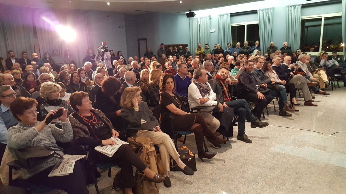 Oggi "#Viterbo dice #no" al #Referendum:complimenti al nostro Capogruppo in Regione Lazio <a href="/dani_sabatini/">Daniele Sabatini</a>!#iovotono