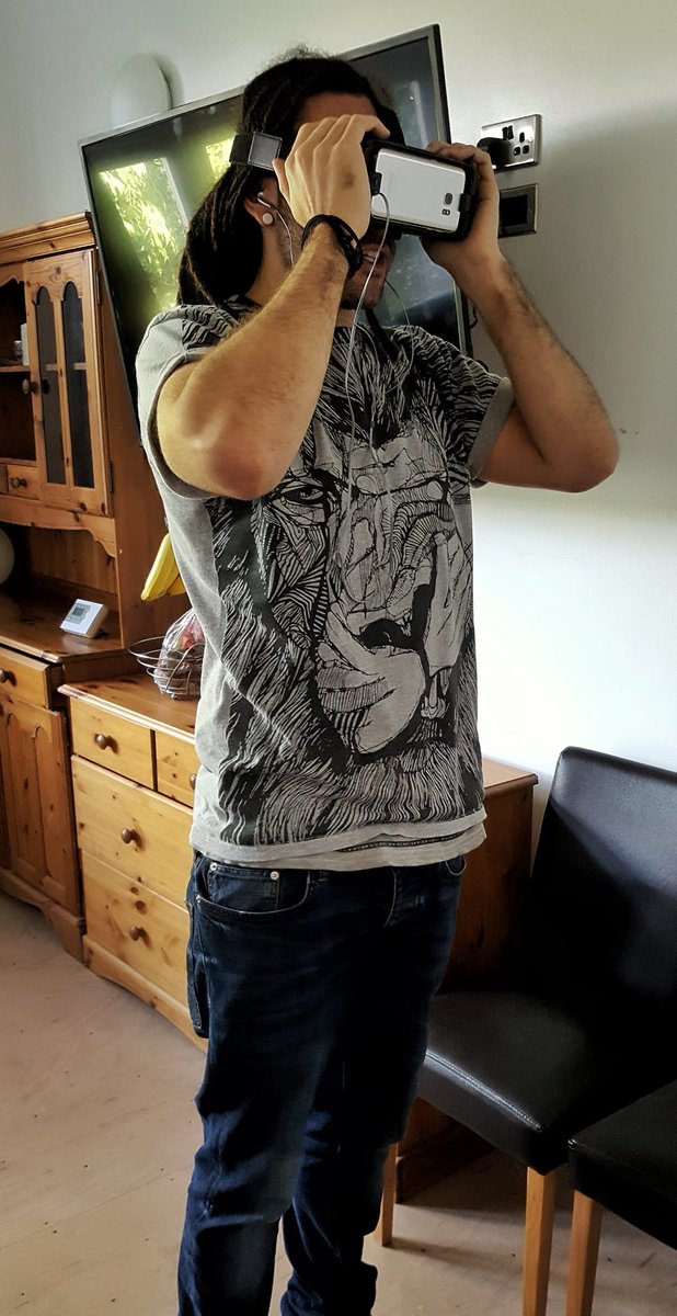 I tried VR today! I had no clue what I was doing :D But it was very cool! <a href="/SamsungMobile/">Samsung Mobile</a> 
#samsung #vr #VirtualReality #newtoy