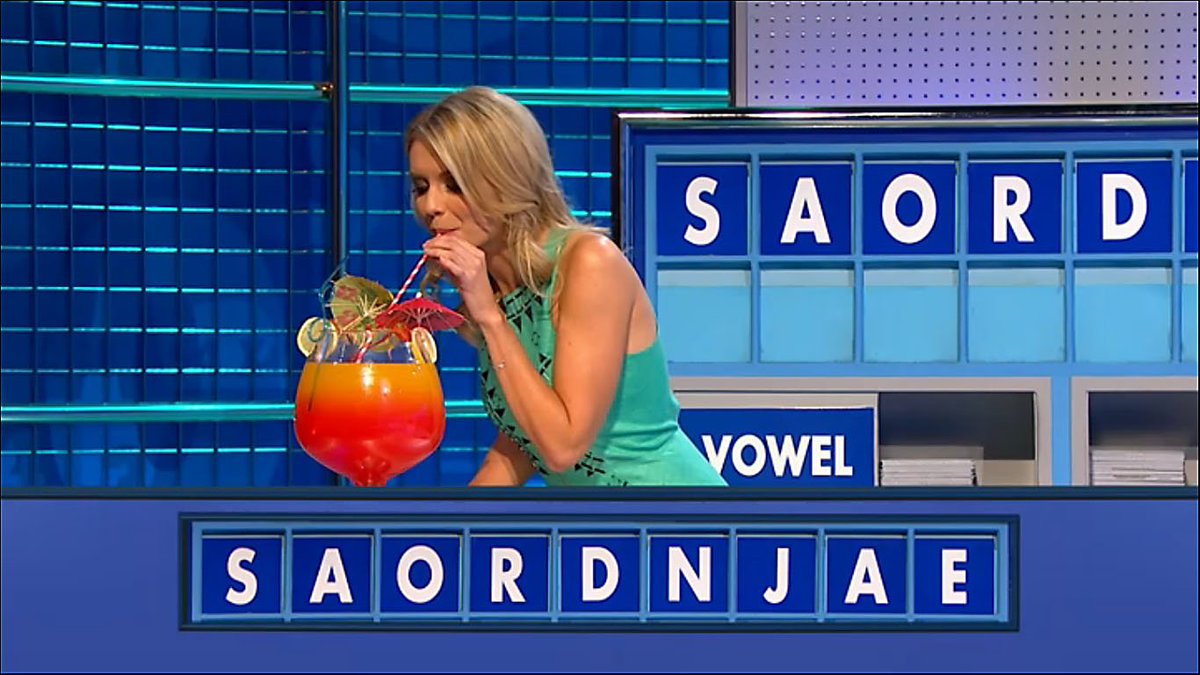 RachelRileyFC's tweet photo. Rachel Riley on last week's #CatsCountdown. #Letters2 ๐ป https://t.co/8fv2SGEHll
