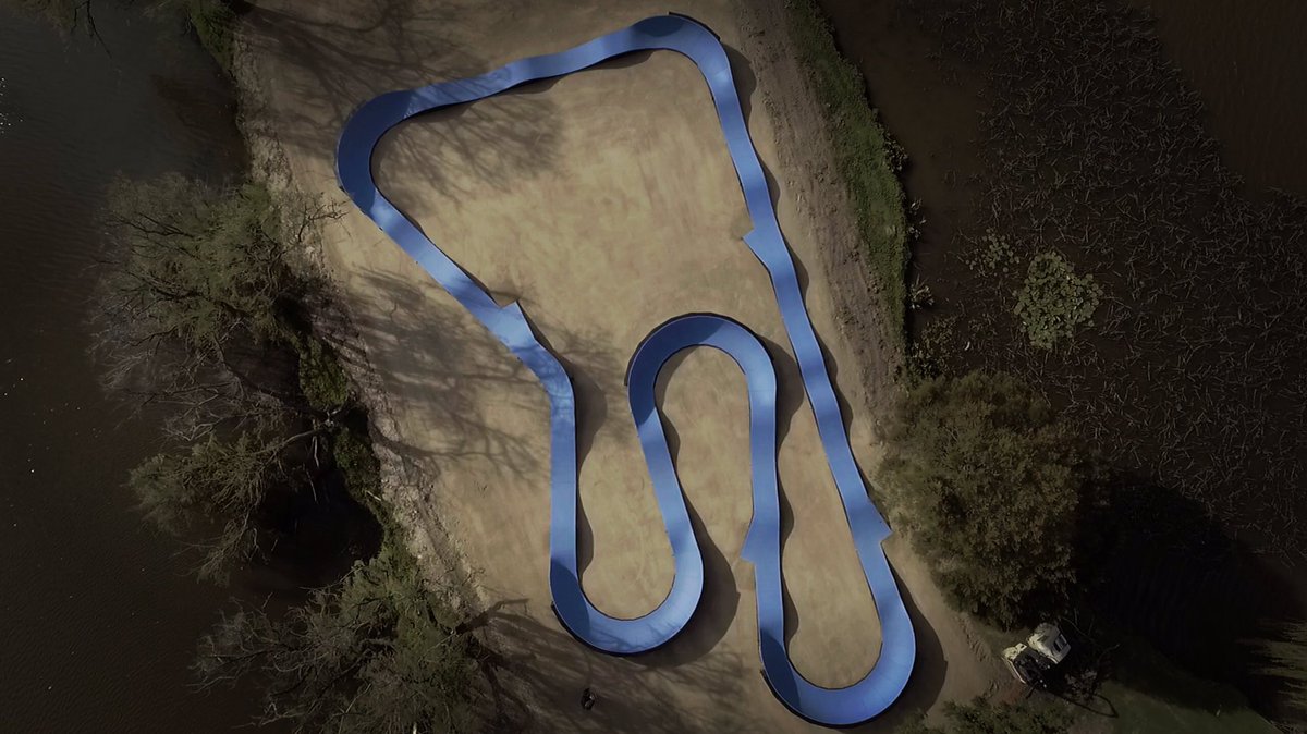 AusPumptrack's tweet photo. Bring some wow factor to your next playspace! #modularpumptrack #bemodular #grandprix104 @LetsGoCaravan @CaravanIndustry @ParksLeisureAus https://t.co/4F1CrXP0oT