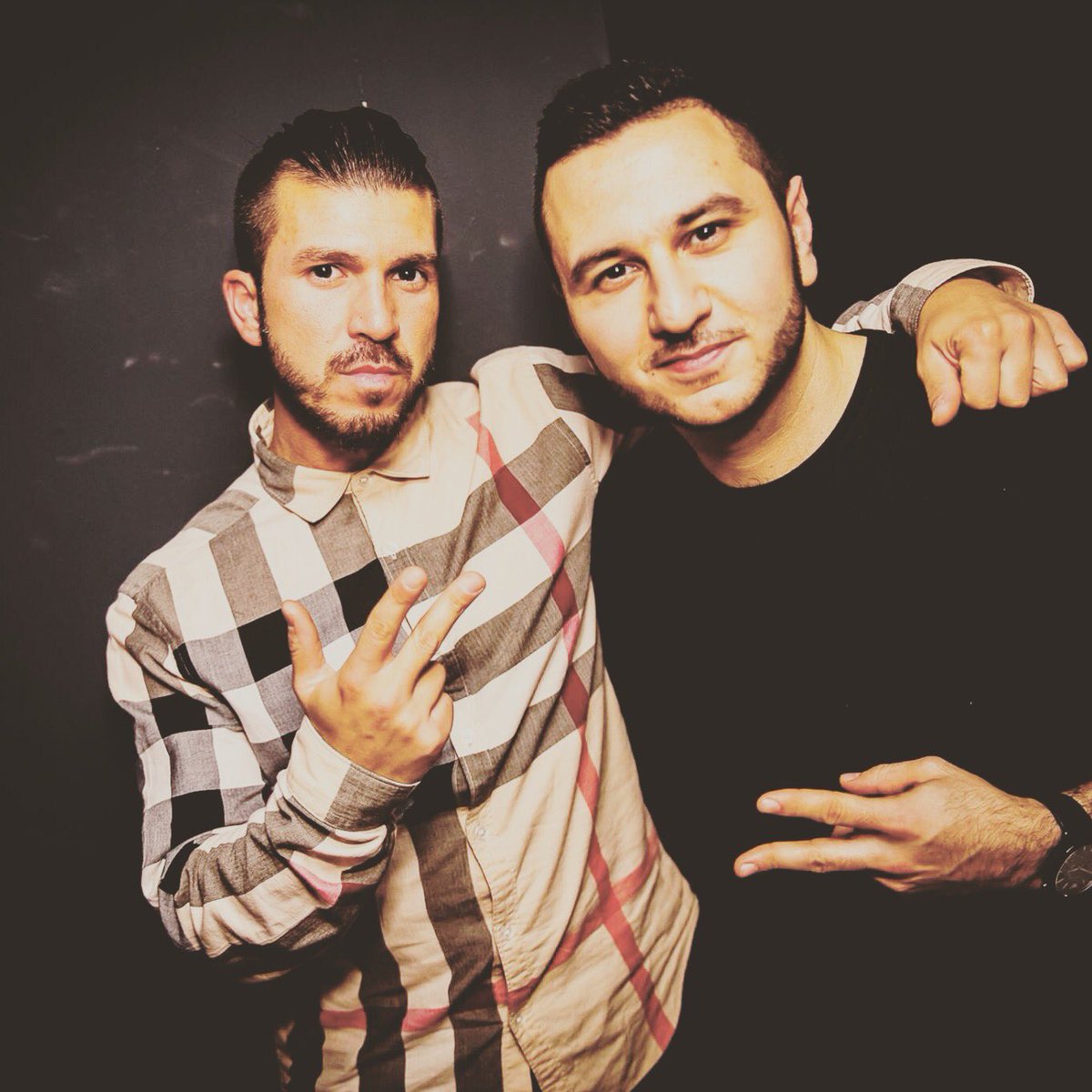 DJFlavaOne's tweet photo. #VIRAGE #OSNABRรCK #TAGTEAM #FLAVAONE #LITTLEI #KEEPIT100 https://t.co/PVNgyn198D