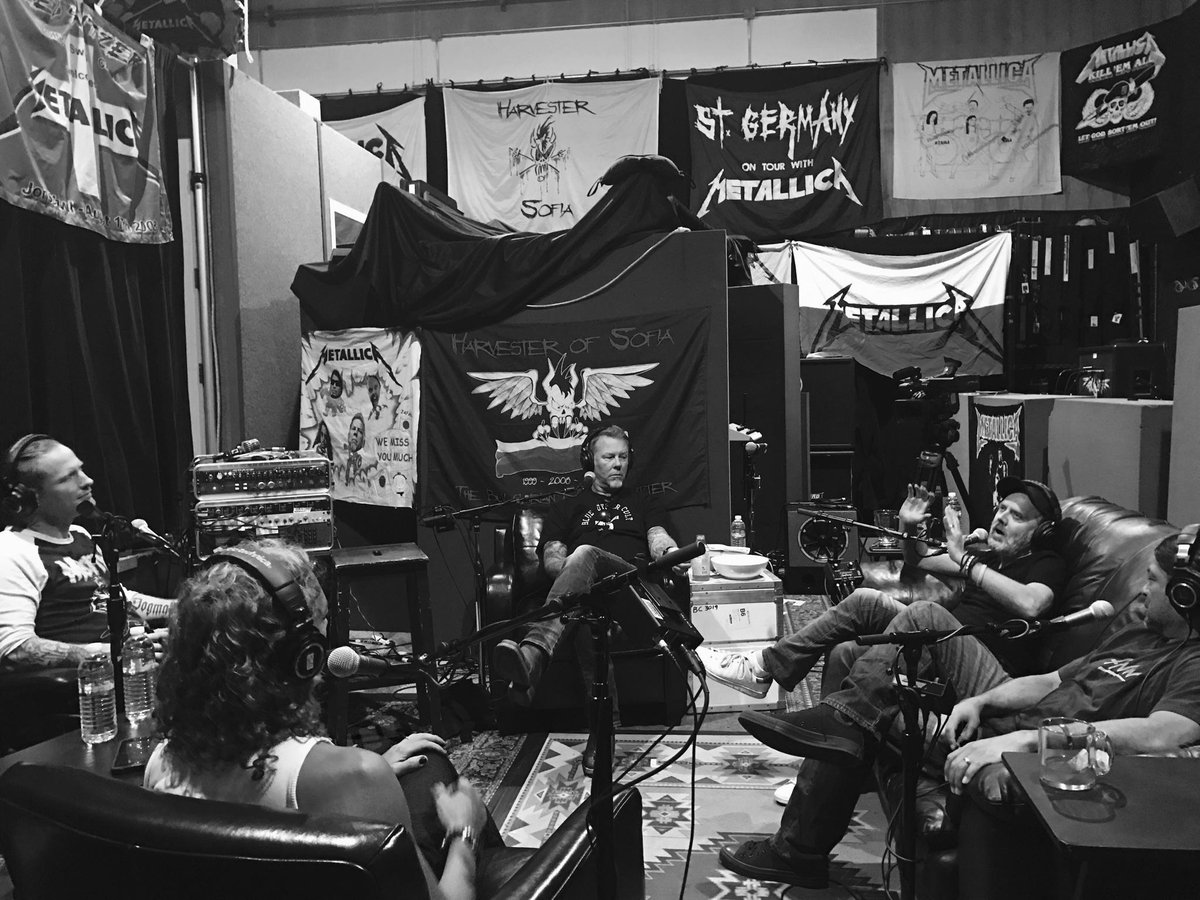 Metallica's tweet photo. Great having @CoreyTaylorRock at HQ on Friday talking all things Hardwired. Tune in to your local rock station next weekend to listen. https://t.co/5qVIBMXkQZ