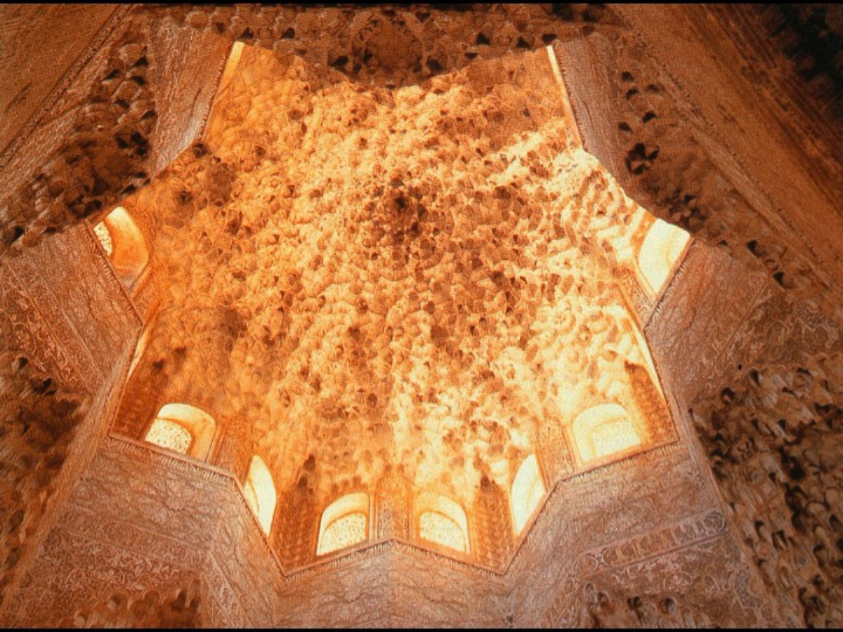 AlluringArch's tweet image. The Palace of the Lions at Alhambra.